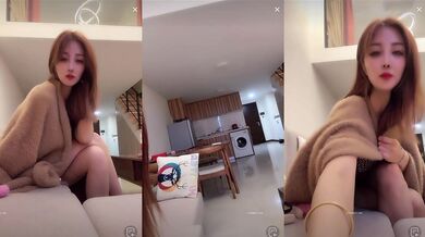 抖音擦边：颜值美女主播各显神通闪现走光 (4)